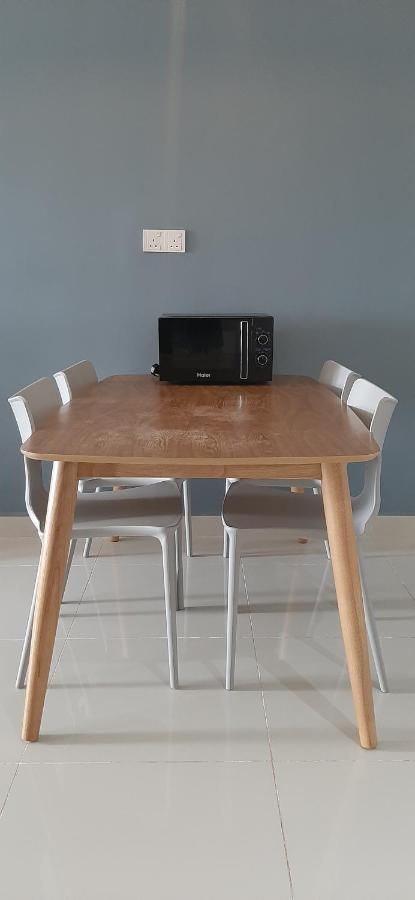 Cozystay @ Core Soho Suite Klia セパン エクステリア 写真